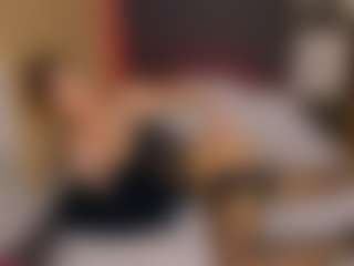 Live cam show with AdeleNovak - Moaning on Camsoda