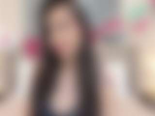 Live cam show with Alisson - New Petite on Dare Cams