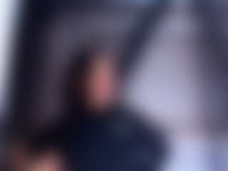 AllieBennet MILF webcam performer live streaming