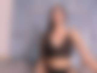 Live cam show with Carlota - Handjob on Chatstar