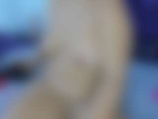 Kiara2asm's Live Sex Cam Show