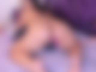 Kiara2asm's Live Sex Cam Show