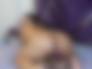 Kiara2asm's Live Sex Cam Show