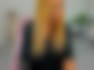 Live cam show with Ariannaaxx - Smoking on Gym Cam Girls