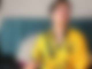 Live cam show with Casca-Loly - Brown Hair on SpunkLive