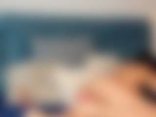 Live cam show with Casca-Loly - Tease Brown Hair on sexytreat.net