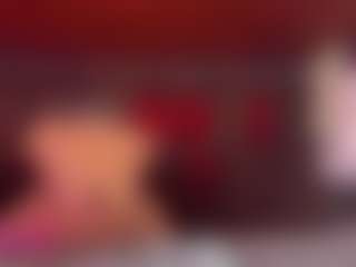 Live cam show with Elsa - Body Massage on Camsoda