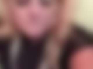 lexabone MILF webcam performer live streaming