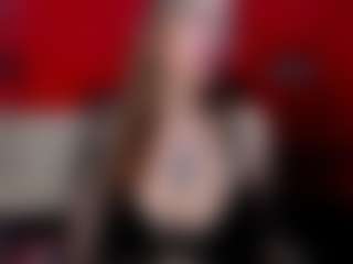 Live cam show with RochiCooper - Middle Aged on Camsoda