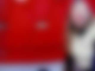Live cam show with RochiCooper - Middle Aged on madthumbs