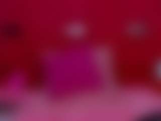 Live cam show with RochiCooper - Mature on Hubzter Live