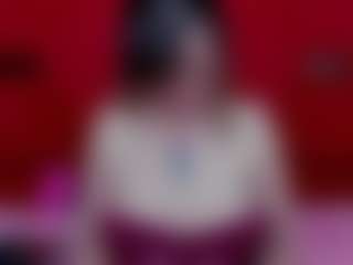 Live cam show with RochiCooper - Latina Mature on Soda Cam | colombia