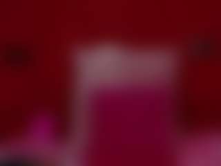 RochiCooper MILF webcam performer live streaming