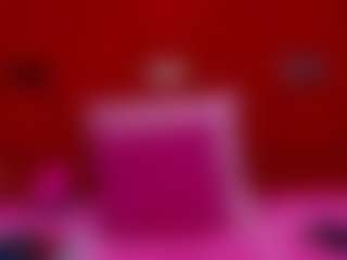 Live cam show with RochiCooper - Blonde Hair Middle Aged on StripNow