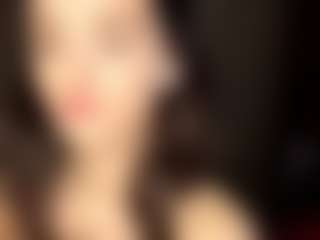 Live cam show with Sophie - Petite on CamSodaAdn