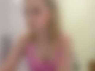 Maggie's Live Sex Cam Show