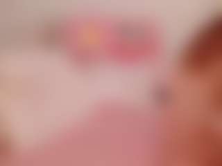 Live cam show with EllaNocturne - Vr on TeamSkeetLive