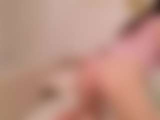 Live cam show with EllaNocturne - Thin on Livezox