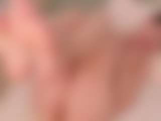 Live cam show with EllaNocturne - Thin on live18s.com