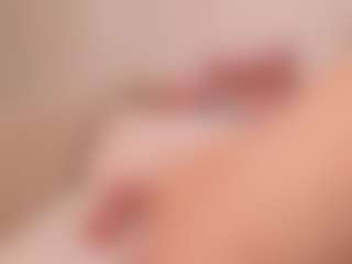 Live cam show with EllaNocturne - Camel Toe on Pornisteam.com