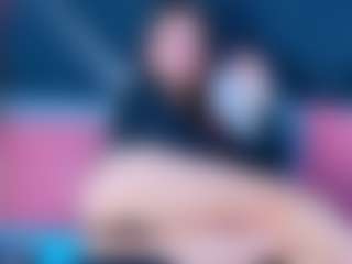 Live cam show with MiaStonn - Pegging on Camming Site
