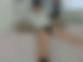 PorcelainGhost's Live Sex Cam Show