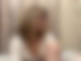 Live cam show with RamonitaMerle - Flashing on Nude Chat * 1 On 1 Webcam Sex * Live Cam Show