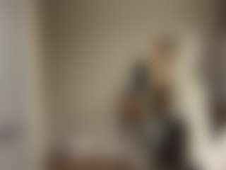 Live cam show with RamonitaMerle - Twerk on Hubzter Live