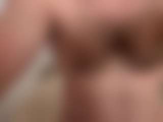 adamkiss Live-Sex-Cam-Show