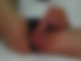 adamkis's Live Sex Cam Show
