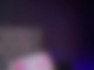 Live cam show with DonnaDubai - Smoking on Dolls Live
