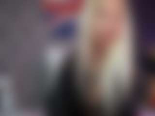 Live cam show with DonnaDubai - Tittyfuck on CamwithHer