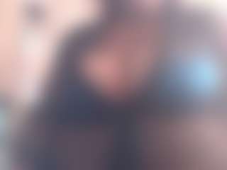 Live cam show with MATUREBUSSTY - Nipple Piercings on slutload