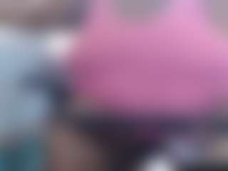 Live cam show with MATUREBUSSTY - Nipple Piercings on Dare Cams