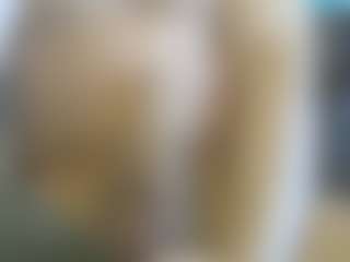 Live cam show with Cute Muscled Anaconda - Tease on AdultVida.com