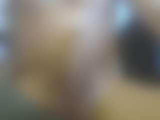 Live cam show with Cute Muscled Anaconda - Blonde Hair on intimatelivegirls.com