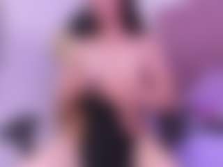Live cam show with Dania-wish - Skinny MILF on x69.live