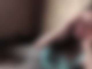 Live cam show with Silvia - Facial on Mixed Magazine Live