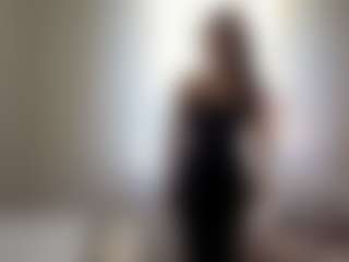 Bella's Live Sex Cam Show