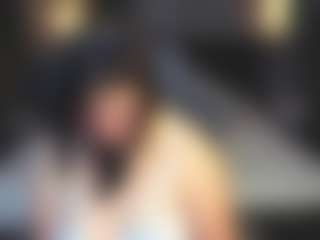 Live cam show with KittyLiikk - Body Massage on Hubzter Live
