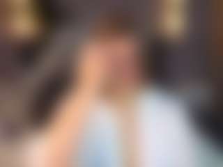 Live cam show with KittyLiikk - Body Massage on AdultVida.com