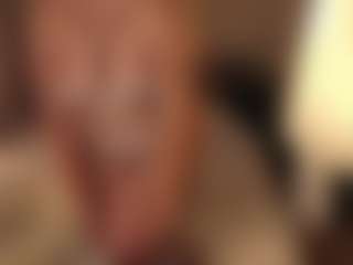 Live cam show with KittyLiikk - Oil on SinfulBabes