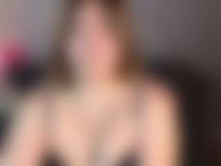 Live cam show with KittyLiikk - Moaning on slutload