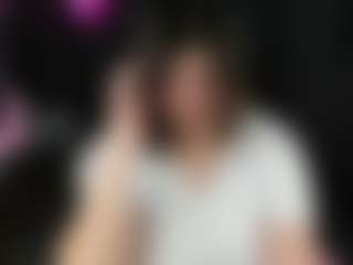 Live cam show with KittyLiikk - Normal on Livezox