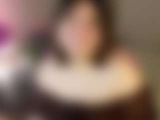 Spettacolo in cam dal vivo con KittyLiikk - Ass Clapping su Camsoda
