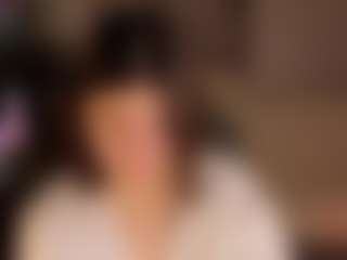 Live cam show with KittyLiikk - Body Massage on Camsoda