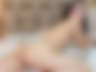 Live cam show with Payton-Oliver - New Petite on CamClone