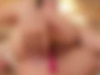 Live cam show with Payton-Oliver - Fingering on CamwithHer