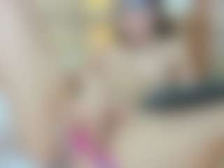 Live cam show with Payton-Oliver - College Latina on Camsoda | colombia