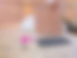 Live cam show with Payton-Oliver - College Brown Hair on Milfs Live